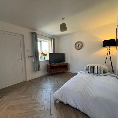 Contemporary 1 Bedroom Apartment 诺曼顿 外观 照片